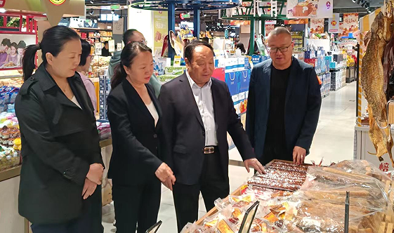 國慶佳節  石董慰問(wèn)暖人心；堅守崗位  全員努力沖業(yè)績(jì)